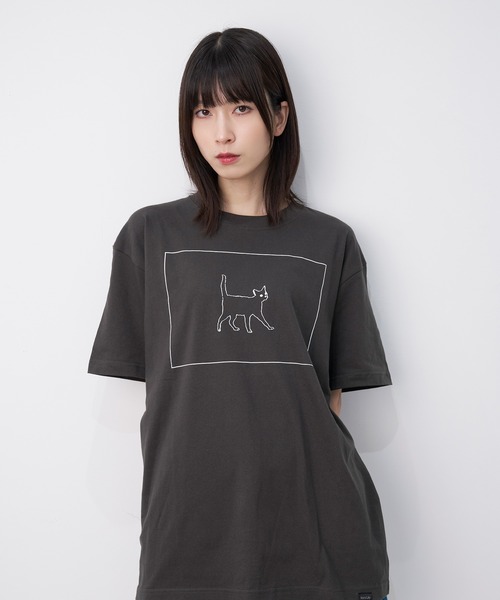 Nora Lily（ノラリリー）の「【Nora Lily】Cage Cat S/S Tee（Tシャツ/カットソー・メンズ・チャコール/レッド/ホワイト/カーキ・LARGE）」の3枚目の写真