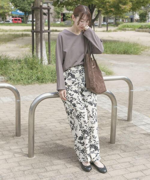 ITEMS URBANRESEARCH（アイテムズ アーバンリサーチ）の「『洗濯可』コーデュロイストレートパンツ（その他パンツ・レディース・ホワイト系その他/ブラウン/ベージュ・FREE）」の6枚目の写真