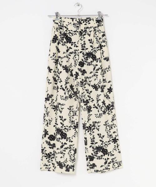 ITEMS URBANRESEARCH（アイテムズ アーバンリサーチ）の「『洗濯可』コーデュロイストレートパンツ（その他パンツ・レディース・ホワイト系その他/ブラウン/ベージュ・FREE）」の10枚目の写真