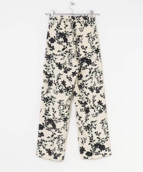 ITEMS URBANRESEARCH（アイテムズ アーバンリサーチ）の「『洗濯可』コーデュロイストレートパンツ（その他パンツ・レディース・ホワイト系その他/ブラウン/ベージュ・FREE）」の13枚目の写真