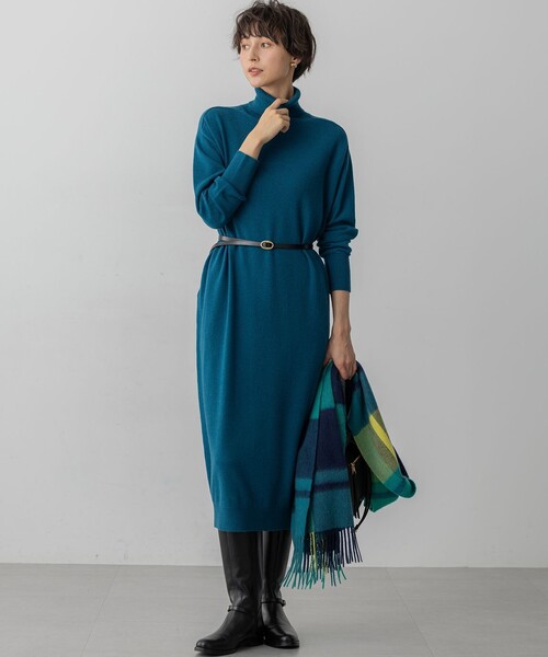 23区(ニジュウサンク)の「カシミヤブレンド タートルネック ニットワンピース(ワンピース・レディース・ベージュ系/グレー系/ピーコックグリーン系/ライトグレー系・38)」の17枚目の写真
