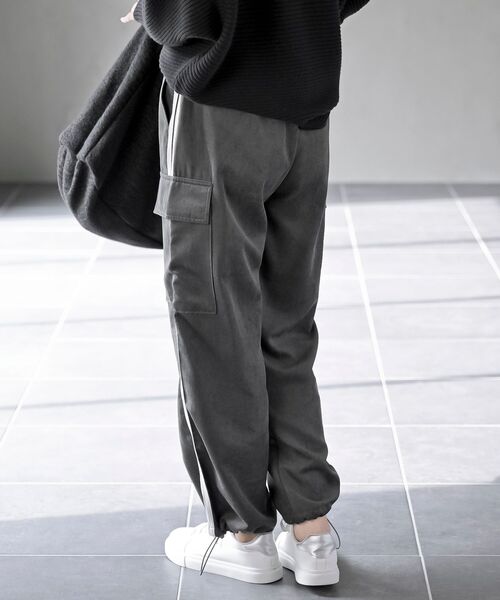 rps（アールピーエス）の「サイドライン入りカーゴパンツ（カーゴパンツ・レディース・チャコールグレー/ブラック・フリー）」の7枚目の写真