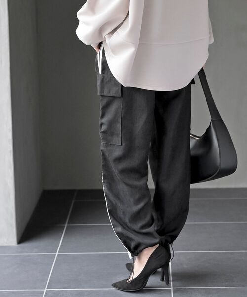 rps（アールピーエス）の「サイドライン入りカーゴパンツ（カーゴパンツ・レディース・チャコールグレー/ブラック・フリー）」の16枚目の写真