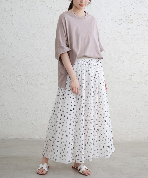 ONEP STAR(ワンピスター)の「ふんわり袖×ラウンドヘムスリット入りTシャツ(Tシャツ/カットソー・レディース・ブラック/ブルーパープル・MEDIUM)」の13枚目の写真