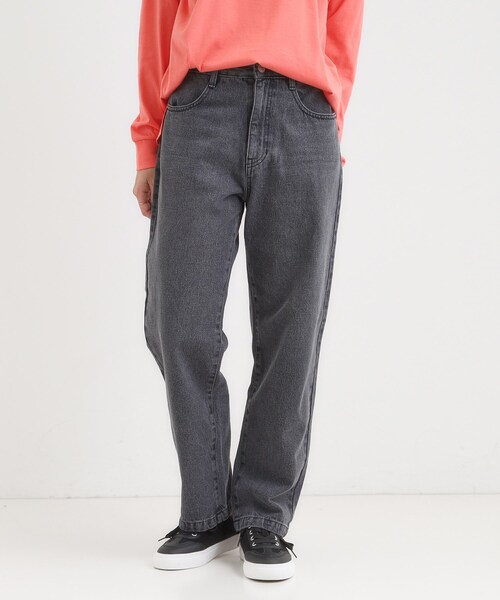 SHOO・LA・RUE（シューラルー）の「【S-LL】程よくゆったりな 柔らかデニムテーパードパンツ（デニムパンツ・レディース・ネイビー/ブラック/ライトベージュ/ブルー・01/02/03/04）」の5枚目の写真