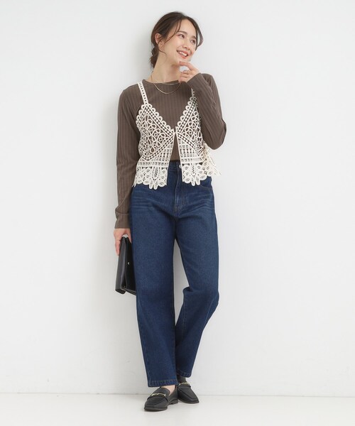 SHOO・LA・RUE（シューラルー）の「【S-LL】程よくゆったりな 柔らかデニムテーパードパンツ（デニムパンツ・レディース・ネイビー/ブラック/ライトベージュ/ブルー・01/02/03/04）」の19枚目の写真