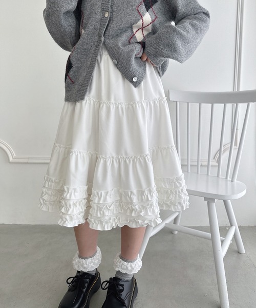 Loueme（ルエム）の「裾フリルティアードミディスカート（スカート・レディース・ネイビー/グレー/アイボリー/ブラック・FREE）」の2枚目の写真