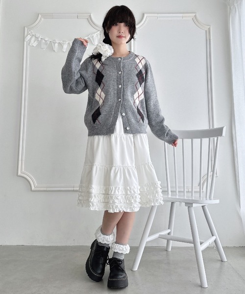 Loueme（ルエム）の「裾フリルティアードミディスカート（スカート・レディース・ネイビー/グレー/アイボリー/ブラック・FREE）」の8枚目の写真