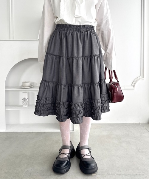 Loueme（ルエム）の「裾フリルティアードミディスカート（スカート・レディース・ネイビー/グレー/アイボリー/ブラック・FREE）」の21枚目の写真