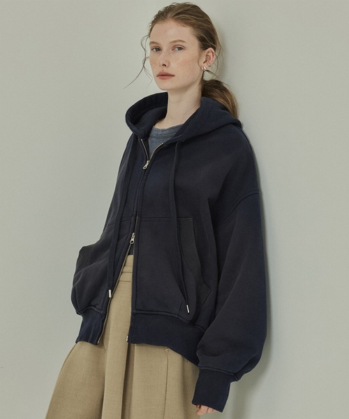 PUBLIC TOKYO（パブリックトウキョウ）の「【完売間近】極 オーバーサイズバルーンフーディ（パーカー・レディース・ネイビー・FREE）」の6枚目の写真