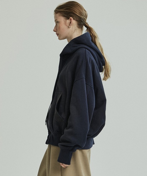 PUBLIC TOKYO（パブリックトウキョウ）の「【完売間近】極 オーバーサイズバルーンフーディ（パーカー・レディース・ネイビー・FREE）」の9枚目の写真