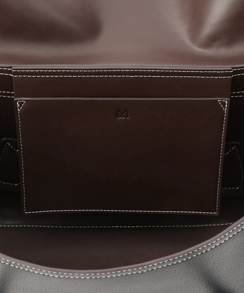 ADAM ET ROPE'（アダムエロペ）の「【&MyuQ（アンドミューク）】OPERIA mini（ショルダーバッグ・レディース・ブラック/ダークブラウン・FREE）」の10枚目の写真
