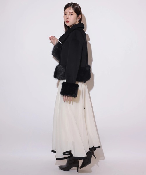 Rirandture（リランドチュール）の「リボンネックファーリバーコート（ダウンジャケット/コート・レディース・ベージュ系その他/ブラック・1/2）」の14枚目の写真