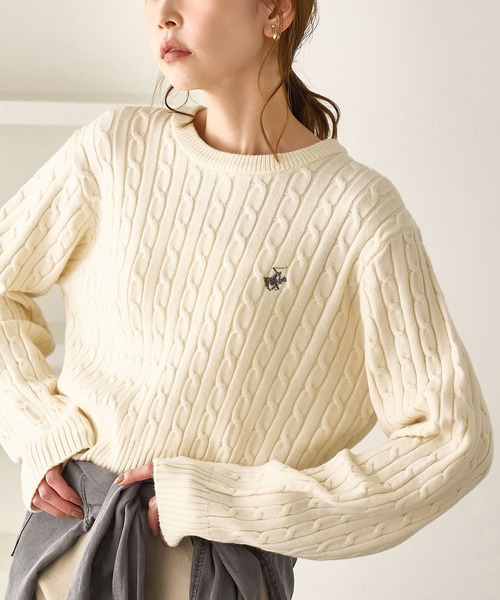 BEVERLY HILLS POLO CLUB(ビバリーヒルズポロクラブ)の「【BEVERLYHILLS POLO CLUB・WEB限定】ケーブル編みクロップドニットプルオーバー(ニット/セーター・レディース・サックスブルー/チャコールグレー/ベージュ/キナリ・FREE)」の2枚目の写真