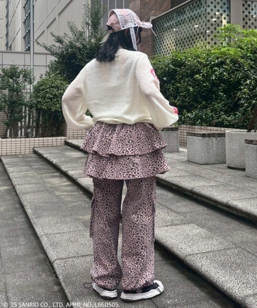 Candy Stripper（キャンディストリッパー）の「【HELLO KITTY】HIBISCUS KNIT プルオーバー（ニット/セーター・レディース・ブラック/アイボリー/レッド/ピンク・FREE）」の18枚目の写真