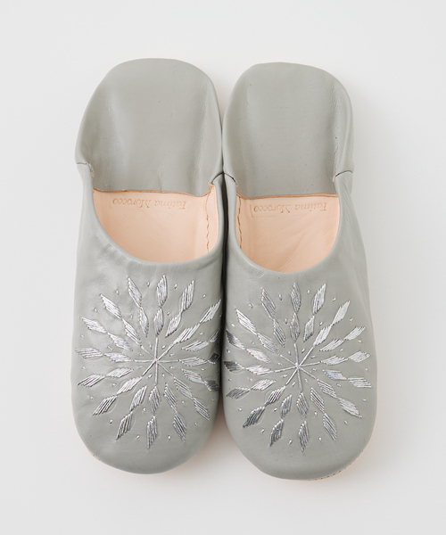 Fatima morocco（ファティマモロッコ）の「【Fatima morocco】 サブラス刺繍 バブーシュ 羊革 モロッコ製 室内履き（ルームシューズ/スリッパ・レディース・グレー/ホワイト/ブラック・フリー）」の14枚目の写真