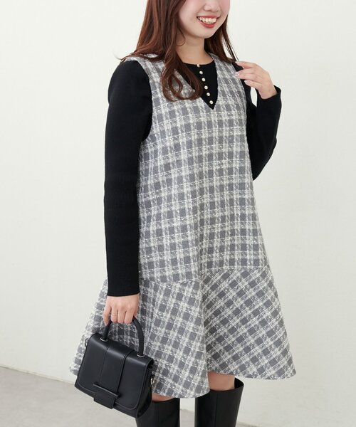 natural couture（ナチュラルクチュール）の「〈canami〉ツイードチェックミニワンピース（ワンピース・レディース・ベージュ/オフホワイト/グレー/ブラック・MEDIUM/LARGE）」の11枚目の写真