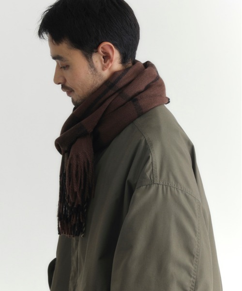 BACK NUMBER(バックナンバー)の「【BACK NUMBER】チェック柄 大判マフラー(フリンジ / ユニセックス / 防寒 / 通勤通学 / プレゼント / ストール)(マフラー・メンズ・ブラック/グレー/ブラウン/ネイビー・フリー)」の12枚目の写真