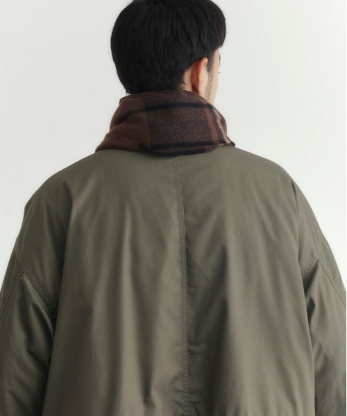 BACK NUMBER(バックナンバー)の「【BACK NUMBER】チェック柄 大判マフラー(フリンジ / ユニセックス / 防寒 / 通勤通学 / プレゼント / ストール)(マフラー・メンズ・ブラック/グレー/ブラウン/ネイビー・フリー)」の13枚目の写真