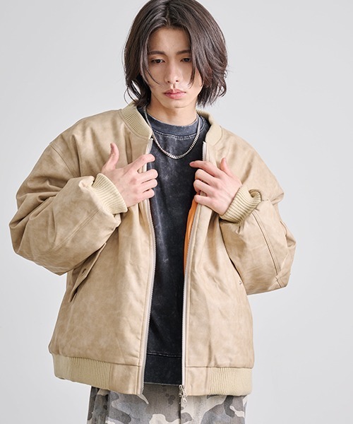 Revo.(レボ)の「Revo. ウォッシャブル シンセティックレザー パデッド MA-1 ブルゾン 中綿ジャケット(ブルゾン・メンズ・ブラウン/ブラック/アイボリー・2)」の3枚目の写真