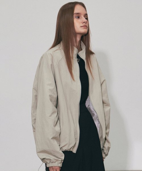NICK&NICOLE(ニックアンドニコール)の「NICOLE STRING WINDBREAKER_BEIGE(ナイロンジャケット・レディース・その他・FREE)」の3枚目の写真