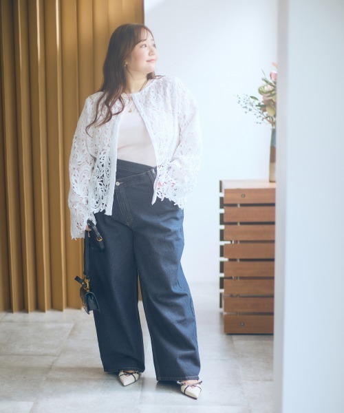 SMILE LAND（スマイルランド）の「＜大きいサイズ＞【らめちゃんコラボ】3way リーフモチーフトップス JERRYSELECT（シャツ/ブラウス・レディース・ホワイト/ブラック・L/LL/3L/4L/5L）」の7枚目の写真