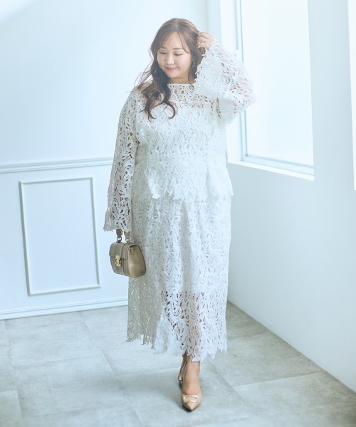 SMILE LAND（スマイルランド）の「＜大きいサイズ＞【らめちゃんコラボ】3way リーフモチーフトップス JERRYSELECT（シャツ/ブラウス・レディース・ホワイト/ブラック・L/LL/3L/4L/5L）」の3枚目の写真