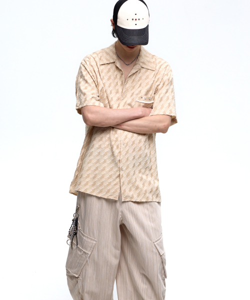 RSSC(アールエスエスシー)の「RIVET GEOMERTIC HALF SHIRT - BEIGE(シャツ/ブラウス・レディース・その他・1/2)」の2枚目の写真