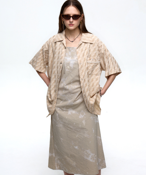 RSSC(アールエスエスシー)の「RIVET GEOMERTIC HALF SHIRT - BEIGE(シャツ/ブラウス・レディース・その他・1/2)」の5枚目の写真