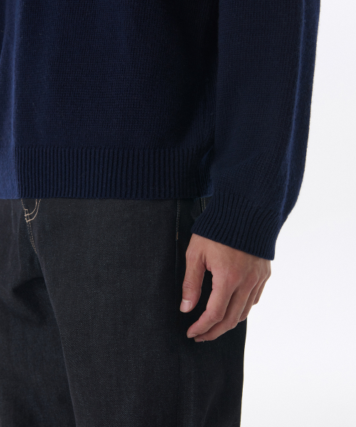 MUSINSA STANDARD（ムシンサスタンダード）の「エッセンシャルクルーネックニット [ネイビー]（ニット/セーター・メンズ・その他・SMALL/MEDIUM/LARGE/X-LARGE/XX-LARGE）」の5枚目の写真