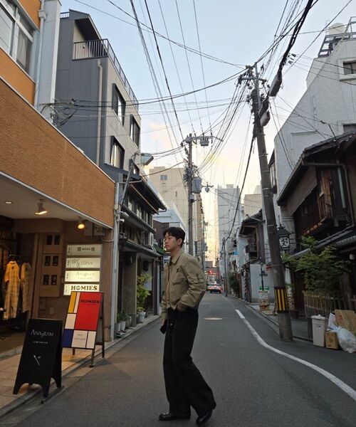 OUTSTANDING（アウトスタンディング）の「HENLEY NECK LONG SLEEVE TEE_VINTAGE CHARCOAL（Tシャツ/カットソー・メンズ・その他・SMALL/MEDIUM/LARGE）」の13枚目の写真