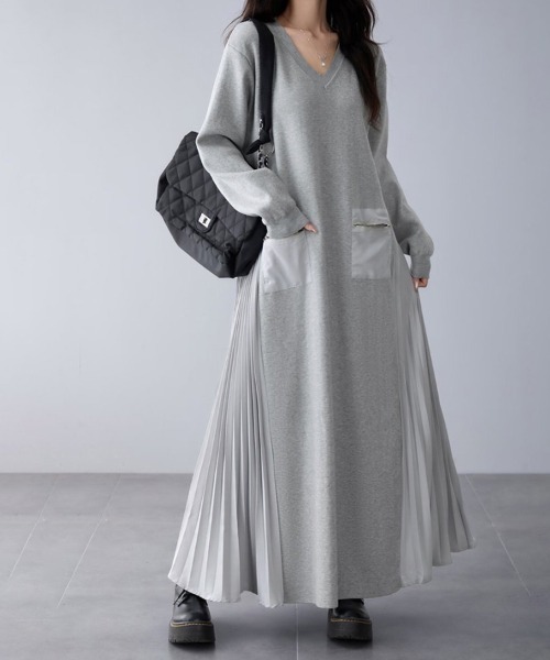 セール】Vネック×サイドプリーツロングワンピース（ワンピース）｜Doux