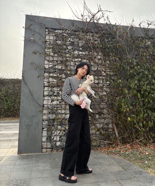 WESLEYHYUSTON(ウェズリーユーストン)の「DOUBLE BELT LOOP WIDE DENIM PANTS BLACK(デニムパンツ・メンズ・その他・SMALL/MEDIUM/LARGE/X-SMALL)」の4枚目の写真