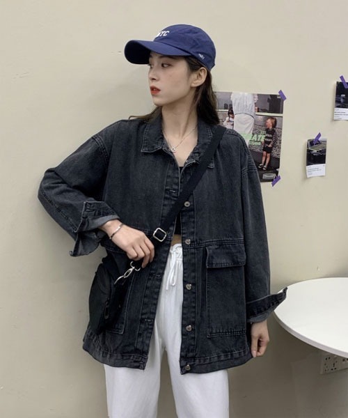 urge:(アージコロン )の「【URGE:】オーバーサイズ デニム ジャケット(デニムジャケット・レディース・グレー/ブルー・SMALL/MEDIUM/LARGE/X-LARGE)」の7枚目の写真