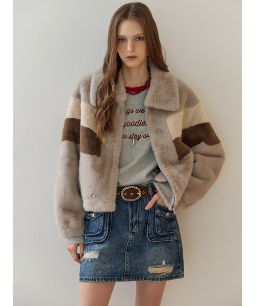 MAXZA(マージャコレクション)の「カラー ブロック フェイク ファー ジップアップ ジャケット(その他アウター・レディース・グレー・FREE)」の5枚目の写真