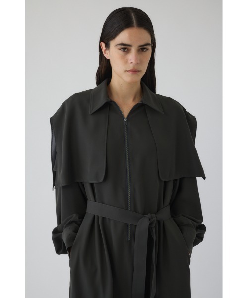 RIM.ARK(リムアーク)の「Trench OP トレンチワンピース(ワンピース・レディース・ブラック/ダークグリーン・36/38)」の6枚目の写真