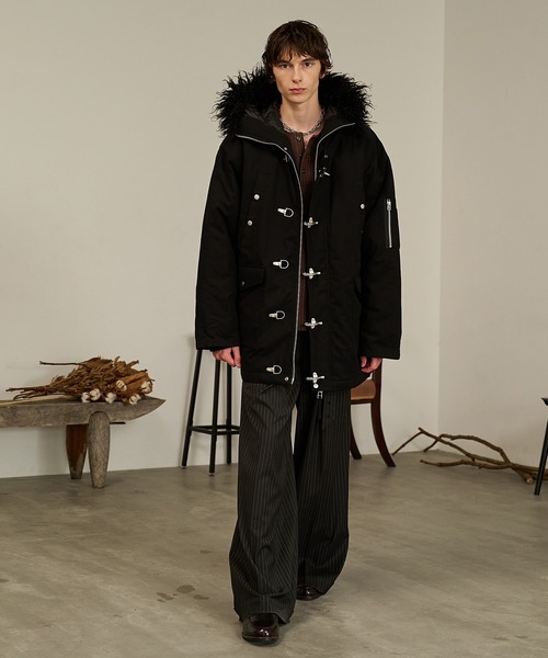 CREO STORE(クレオストア)の「Padded N-3B Jacket/パデットエヌスリービージャケット(ミリタリージャケット・メンズ・ブラック/オリーブ・MEDIUM/LARGE)」の4枚目の写真