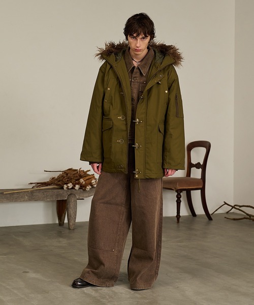 CREO STORE(クレオストア)の「Padded N-3B Jacket/パデットエヌスリービージャケット(ミリタリージャケット・メンズ・ブラック/オリーブ・MEDIUM/LARGE)」の7枚目の写真