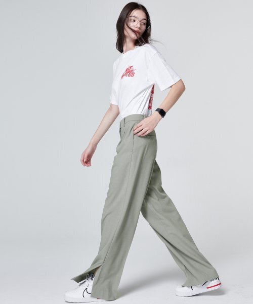 MALOUPE(マロップ)の「2119 ワンタックスリットワイドパンツ(カーキ)(スラックス・レディース・カーキ・28/30/26)」の3枚目の写真