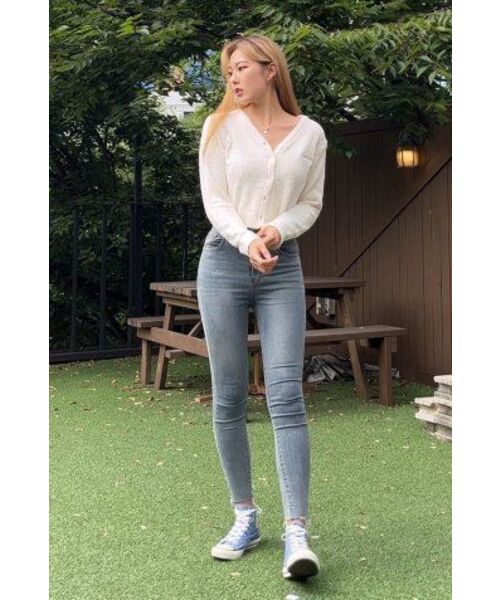 VERSE ONE(バースワン)の「EMBROIDERED LOGO CARDIGAN IVORY(NEW)(カーディガン/ボレロ・レディース・その他・SMALL/MEDIUM)」の20枚目の写真