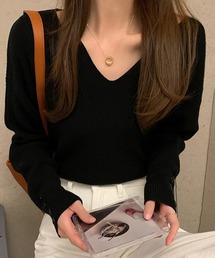 【26年春新作】カフスボタンデザインVネックニット