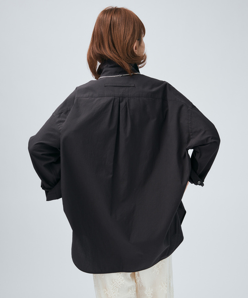 VERMEIL par iena（ヴェルメイユパーイエナ）の「TICCA ティッカ 別注スクエアビッグシャツ uni 0261401012（シャツ/ブラウス・レディース・A/ブラウン・FREE）」の6枚目の写真