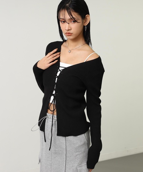 ANAP(アナップ)の「レースアップ リブニット トップス(ニット/セーター・レディース・ブラック/アイボリー/ブラウン・F)」の14枚目の写真