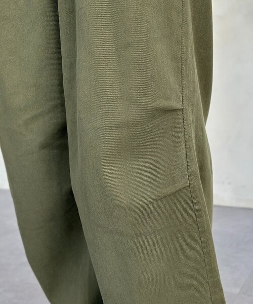 CPCM(シーピーシーエム)の「ストレッチツイルニータックパンツ(その他パンツ・メンズ・ネイビー/ブラック/アイボリー/カーキ・MEDIUM/LARGE)」の7枚目の写真