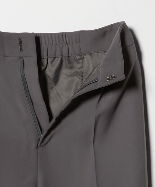 A DAY IN THE LIFE UNITED ARROWS（アデイインザライフユナイテッドアローズ）の「ダブルクロス タックワイドパンツ ‐ウォッシャブル‐＜A DAY IN THE LIFE＞（その他パンツ・レディース・ネイビー/ベージュ/ダークグレー・40/38/36）」の20枚目の写真