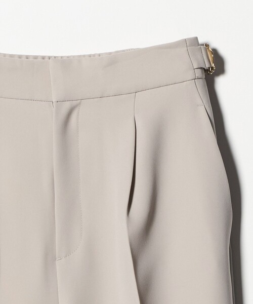 A DAY IN THE LIFE UNITED ARROWS（アデイインザライフユナイテッドアローズ）の「ダブルクロス タックワイドパンツ ‐ウォッシャブル‐＜A DAY IN THE LIFE＞（その他パンツ・レディース・ネイビー/ベージュ/ダークグレー・40/38/36）」の13枚目の写真