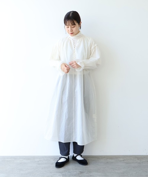 yuni(ユニ )の「Cotton Polyester stripe gather sleeves ワンピース(ワンピース・レディース・アイボリー/ブラウン/ピンク・FREE)」の13枚目の写真