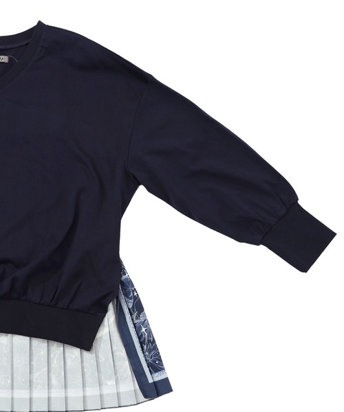 ScoLar（スカラー）の「561208：星座×ステンドグラス柄プリーツ切替プルオーバー（ワンピース・レディース・ブラック/ベージュ/ネイビー・M）」の18枚目の写真