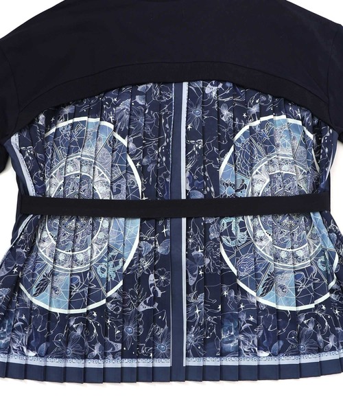 ScoLar（スカラー）の「561208：星座×ステンドグラス柄プリーツ切替プルオーバー（ワンピース・レディース・ブラック/ベージュ/ネイビー・M）」の20枚目の写真