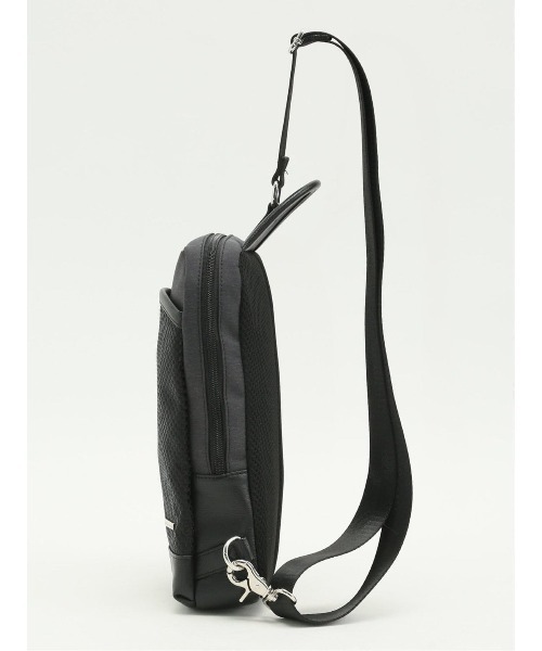 TAKA-Q（タカキュー）の「【斜め掛け】タカキュー ブロックチェック ボディバッグ（ボディバッグ/ウエストポーチ・メンズ・ブラック/ネイビー・FREE）」の8枚目の写真